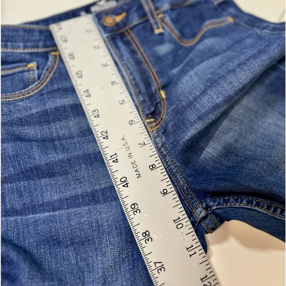 Hollister High Rise Super Skinny Medium Wash Distressed Jeans SZ 26x32 LIKE NEW - Picture 14 of 16
